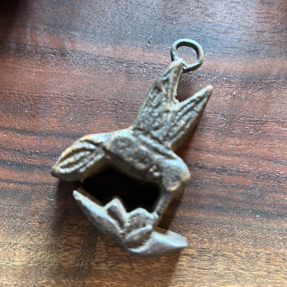 6 antiques. Child shoe molds, calligraphy pen holder, thread spools & a weight - Picture 6 of 11